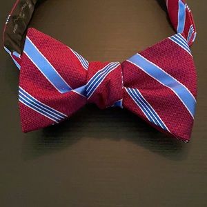 Saddlebred men’s burgundy and blue striped bow tie